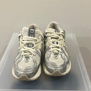 New Balance Kids' Silver and Cream Sneakers